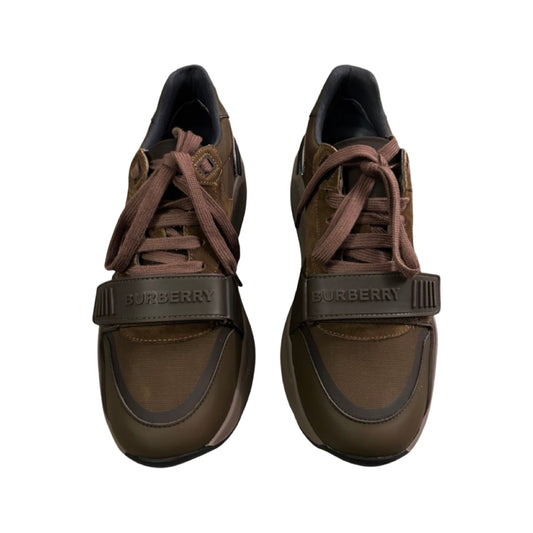 Burberry Ramsey Trainers In Mocha